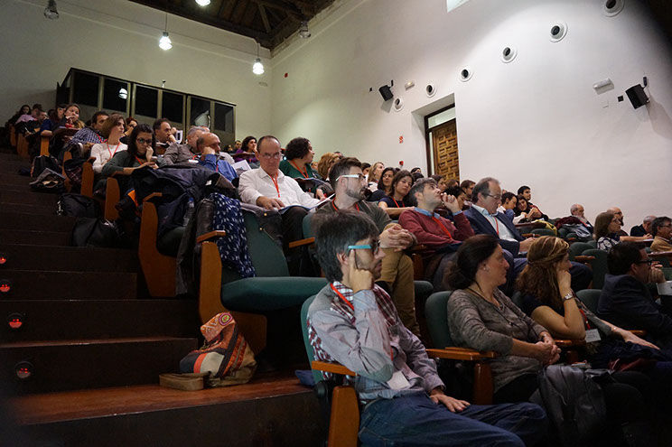 Conferencia inaugural de las Jornadas, celebrada en el aula magna de la Facultad de Ciencias Jurídicas y Sociales.