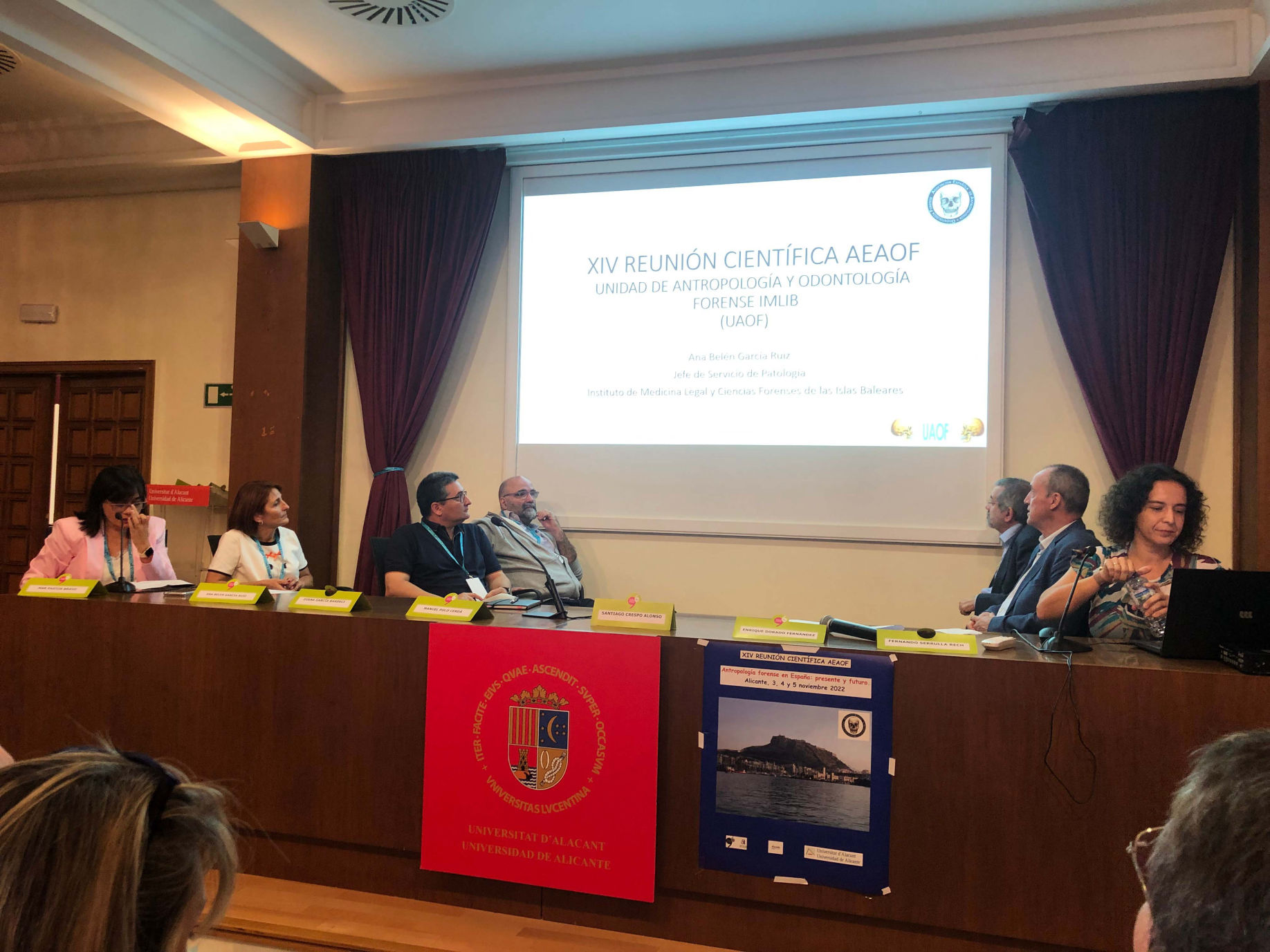 Mesa redonda: Determinación de la edad en menores migrantes sin referentes familiares: presente y futuro